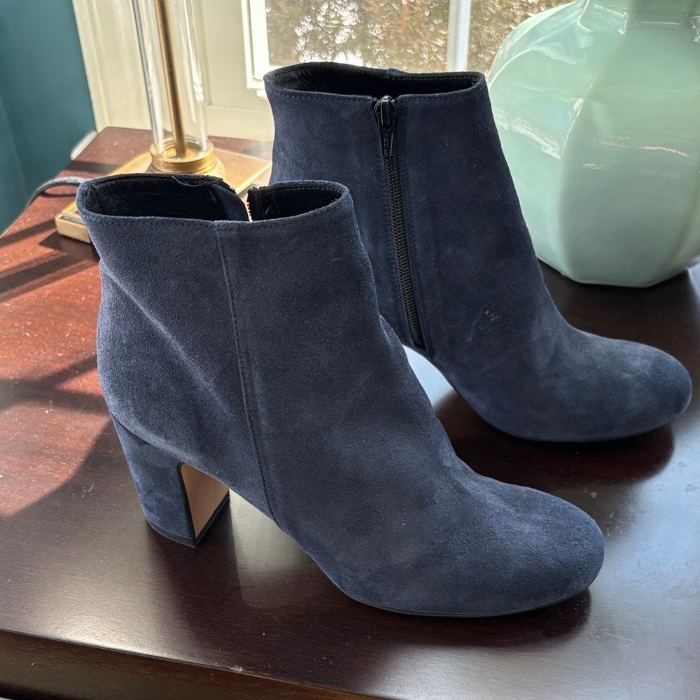 Women's Suede Ankle Boots - Navy